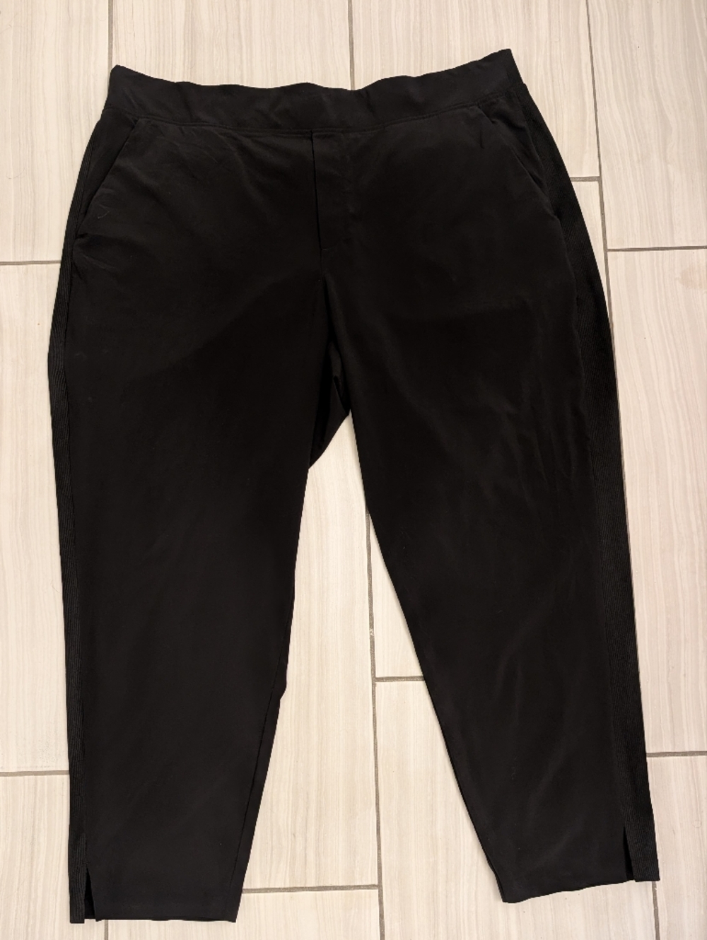 ATHLETA Brooklyn Ankle Pants Mid-rise Black Travel Stretch Business Casual Sz 20